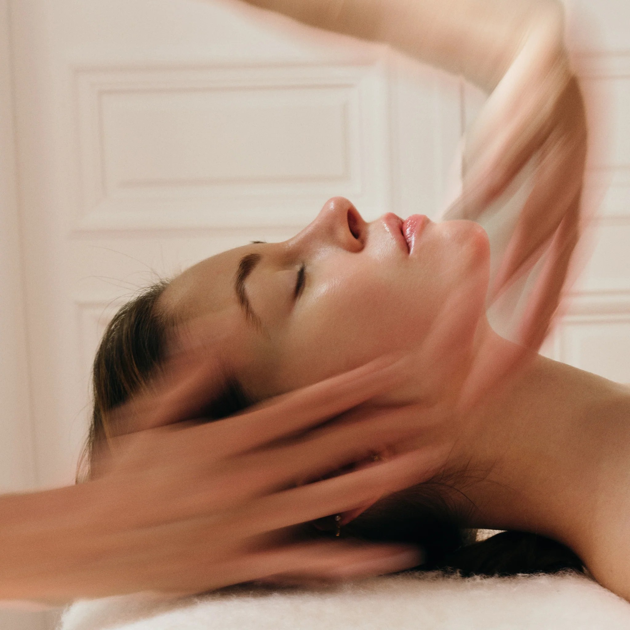 Soins du visages relaxants et massages du visage relaxants à Bourg-Argental